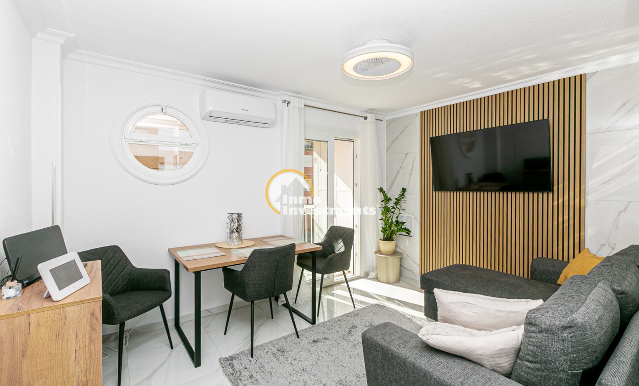 Resale - Apartment - La Mata