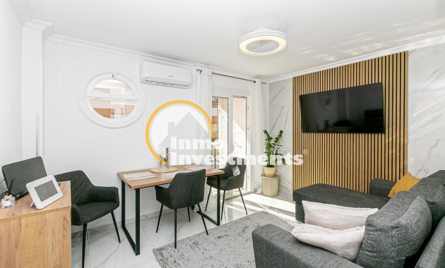 Resale - Apartment - La Mata