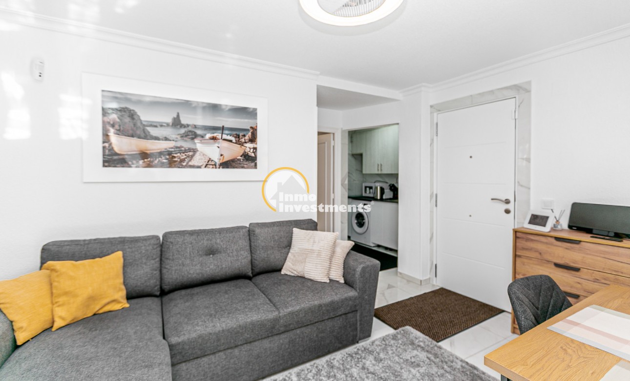 Resale - Apartment - La Mata