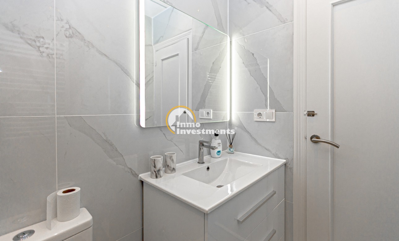 Resale - Apartment - La Mata