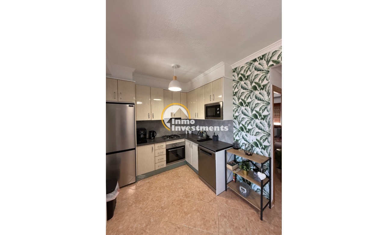 Resale - Apartment - Torrevieja - La Mata