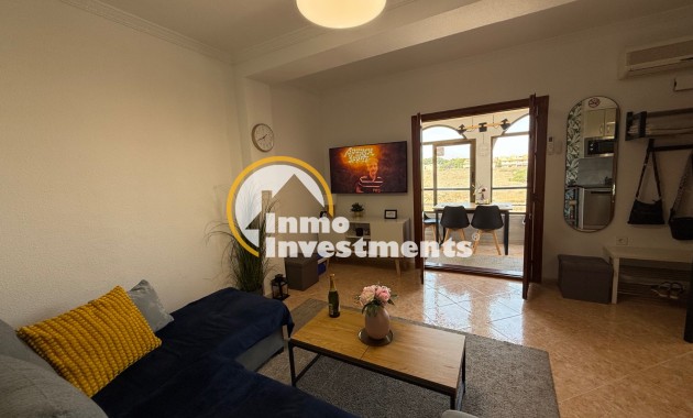 Resale - Apartment - Torrevieja - La Mata