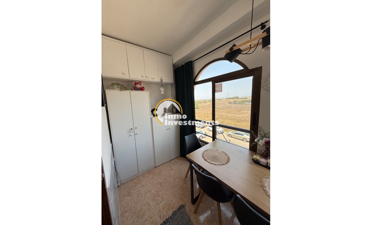 Resale - Apartment - Torrevieja - La Mata