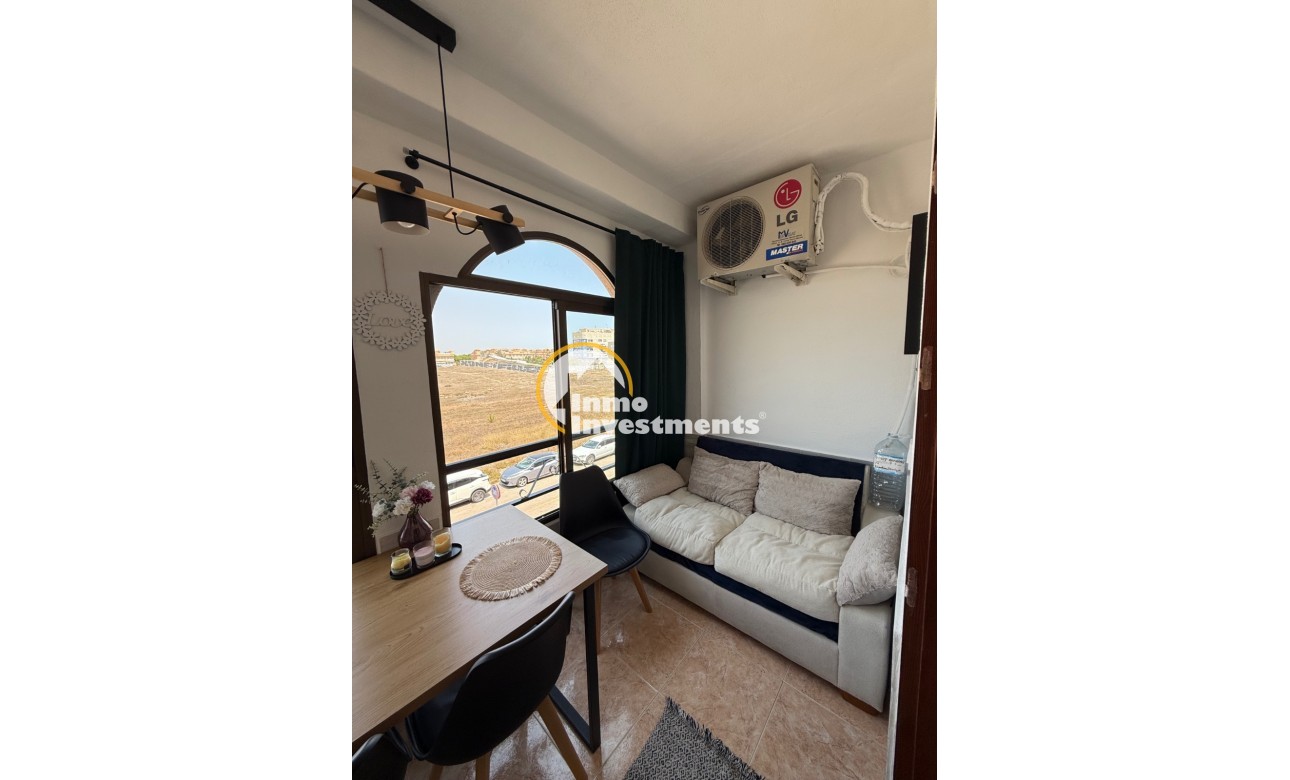 Resale - Apartment - Torrevieja - La Mata