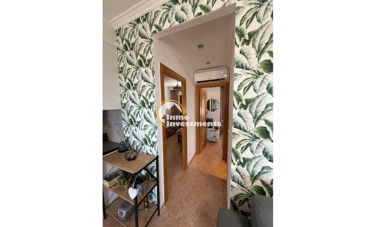 Resale - Apartment - Torrevieja - La Mata
