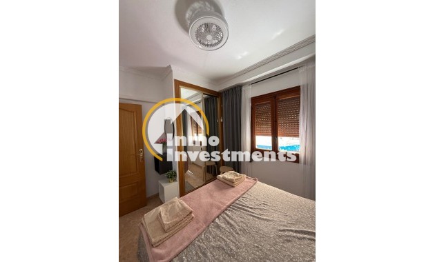 Resale - Apartment - Torrevieja - La Mata