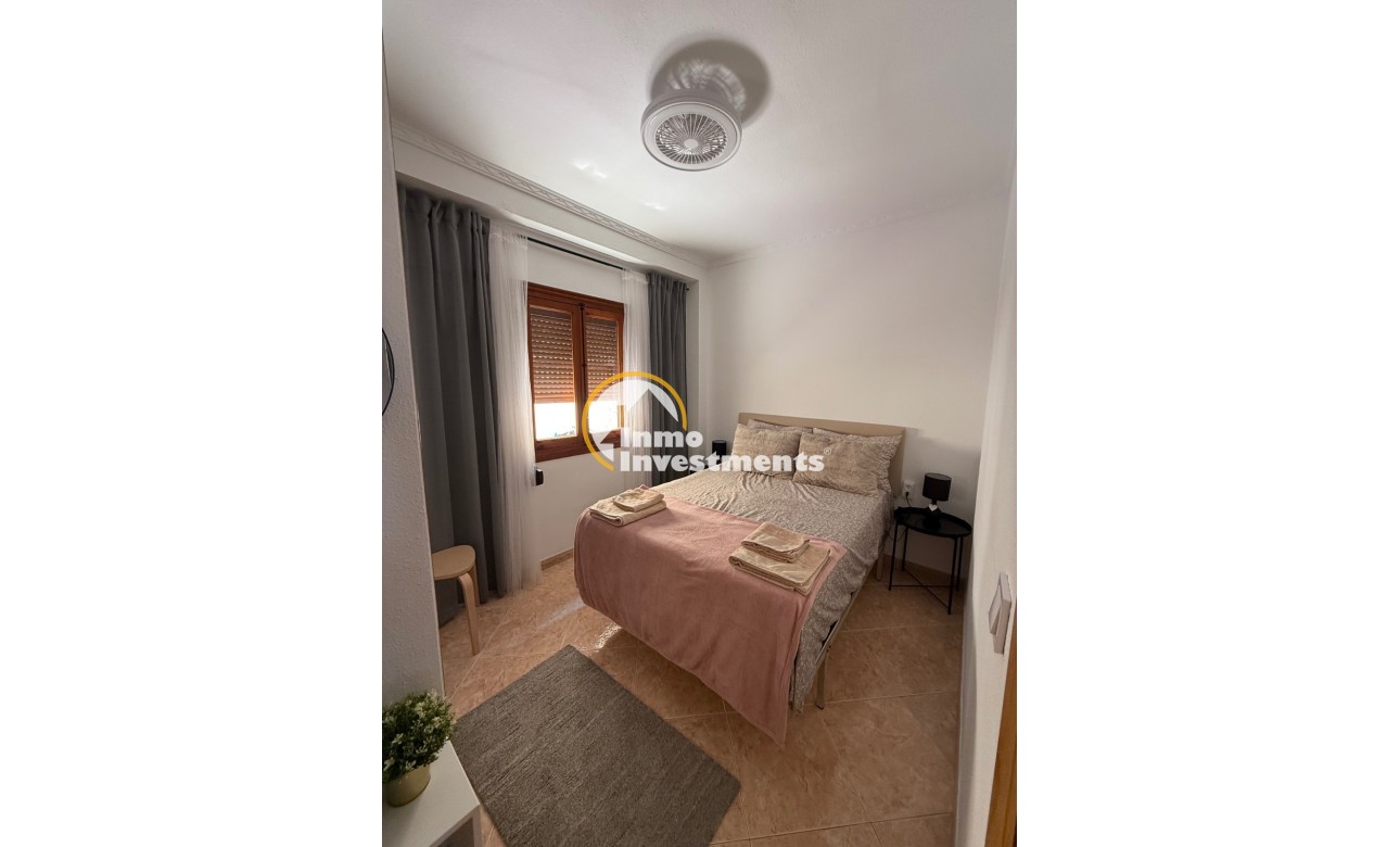 Resale - Apartment - Torrevieja - La Mata