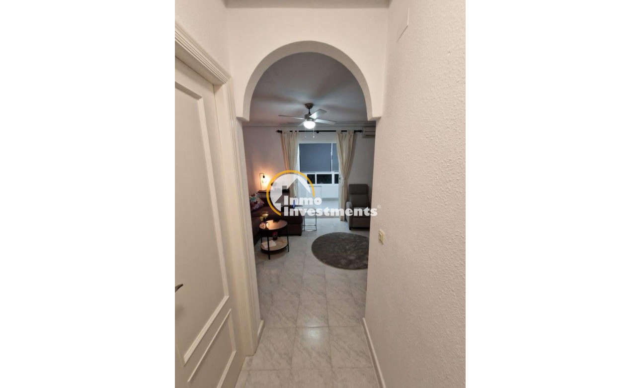 Resale - Studio  - Torrevieja - La Mata