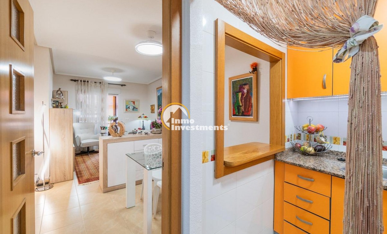 Resale - Apartment - Torrevieja - Centro