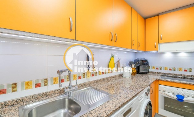 Resale - Apartment - Torrevieja - Centro