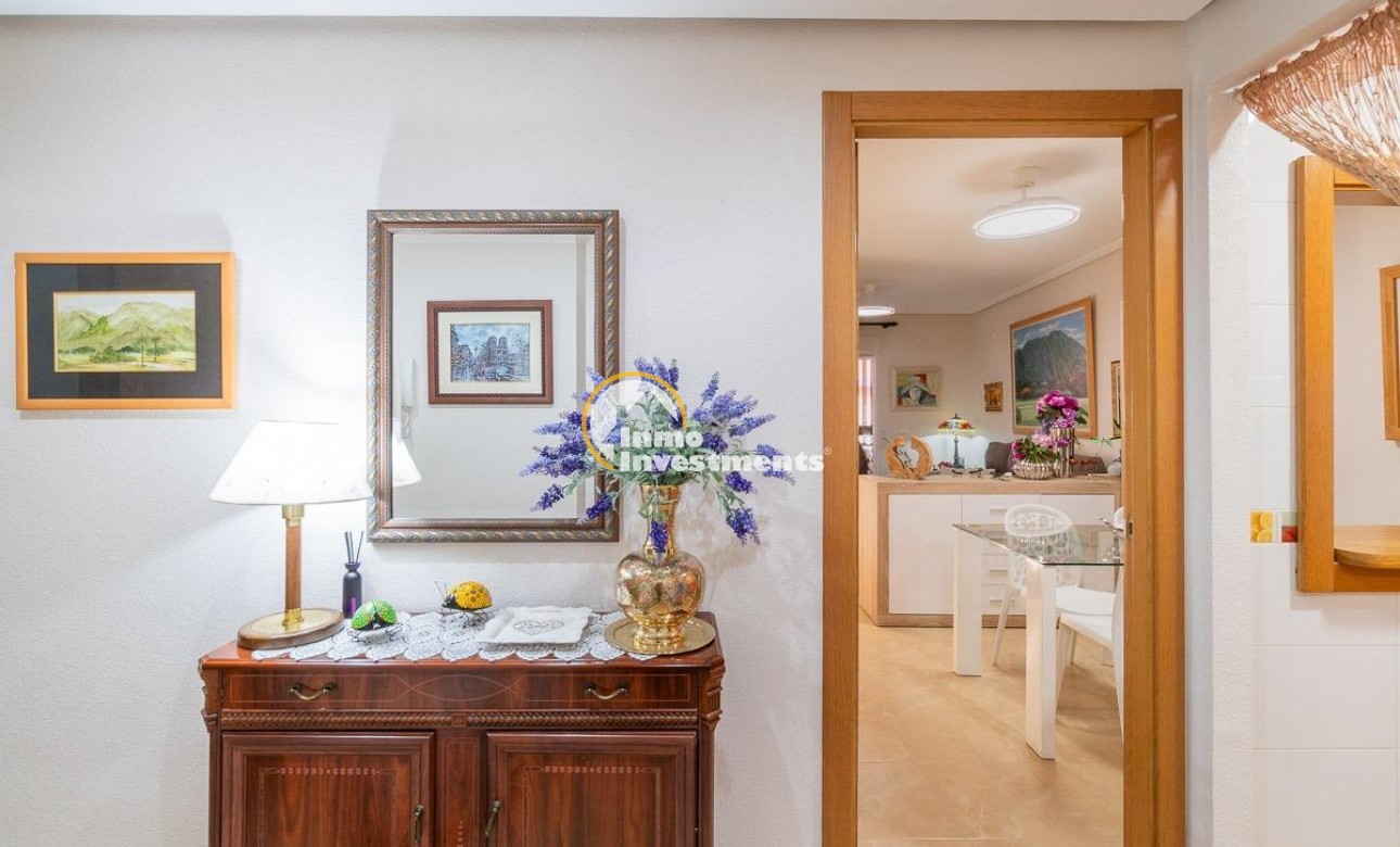 Resale - Apartment - Torrevieja - Centro