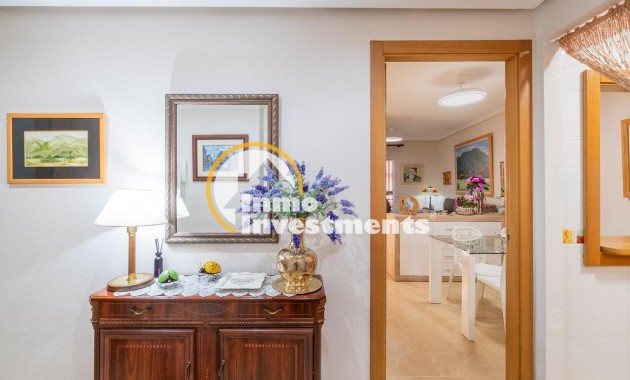 Resale - Apartment - Torrevieja - Centro