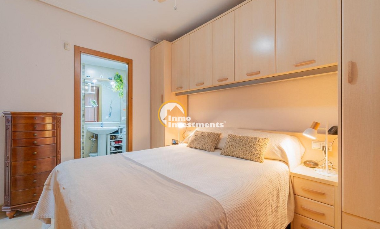 Resale - Apartment - Torrevieja - Centro