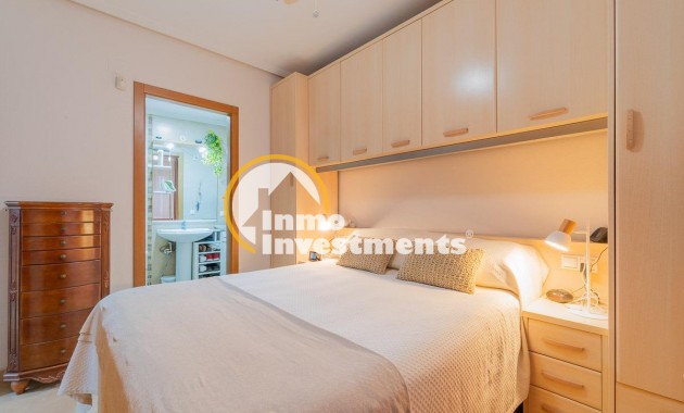 Resale - Apartment - Torrevieja - Centro