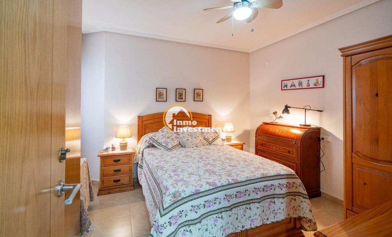 Resale - Apartment - Torrevieja - Centro