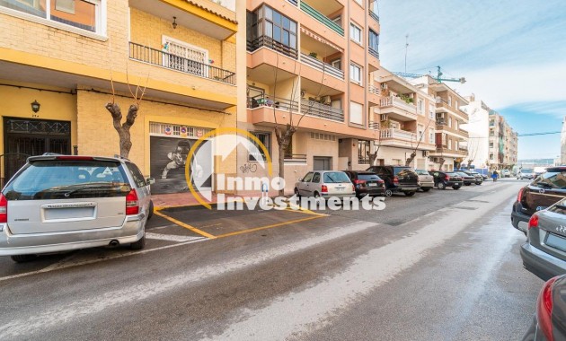 Resale - Apartment - Torrevieja - Centro