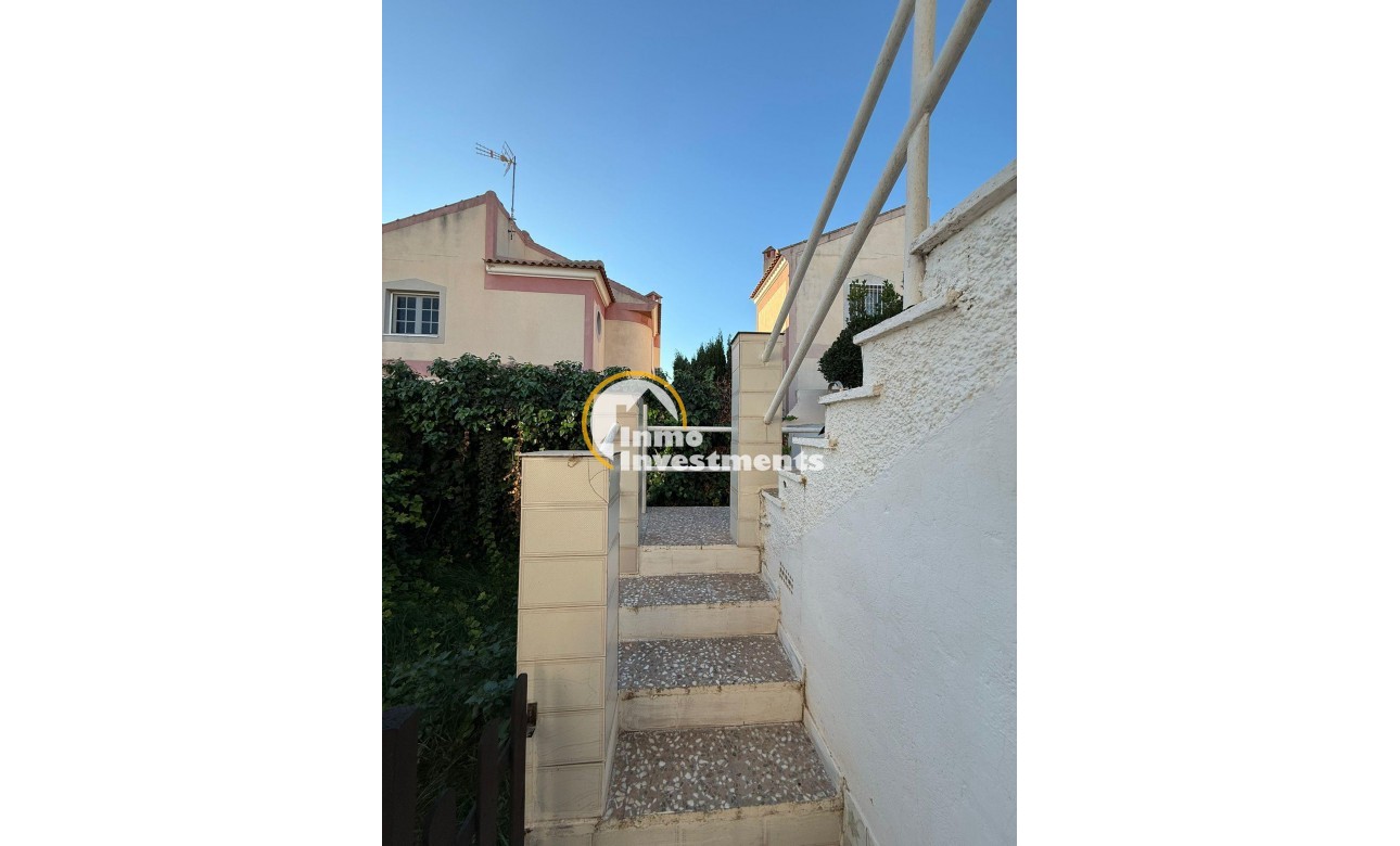 Gebrauchtimmobilien - Villa - Torrevieja - Los Balcones