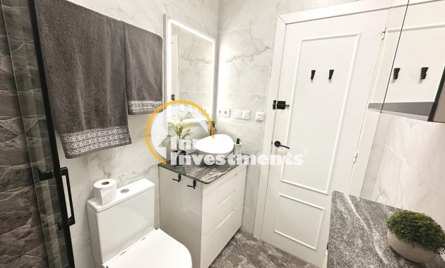 Reventa - Ático - Torrevieja - San Luis