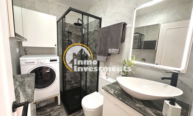 Reventa - Ático - Torrevieja - San Luis