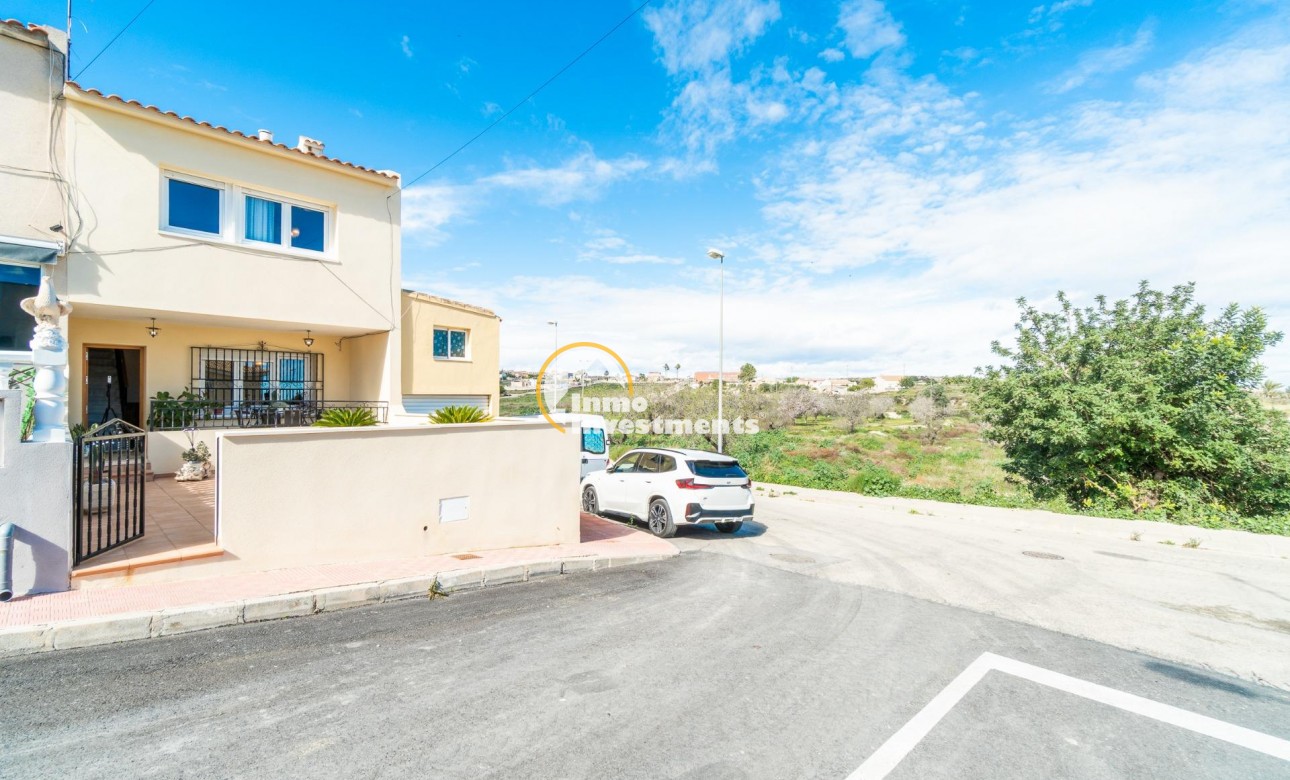 Gebrauchtimmobilien - Villa - Orihuela - Desamparados-Hurchillo-Torremendo