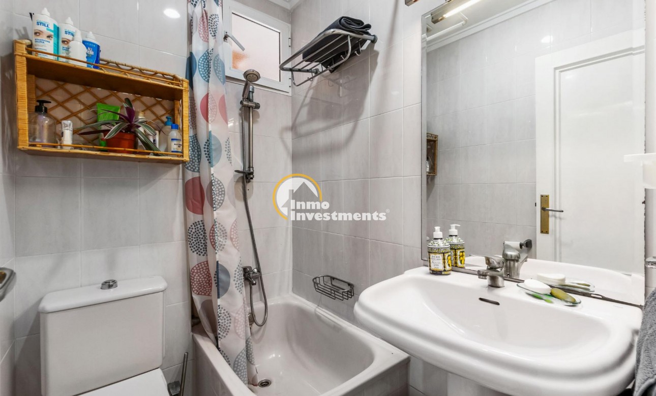 Gebrauchtimmobilien - Apartment - Torrevieja - Piscinas naturales