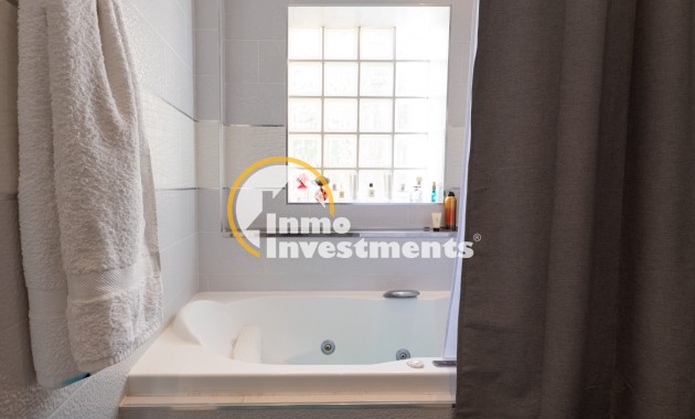 Resale - Villa - Las Ramblas - Las Ramblas Golf