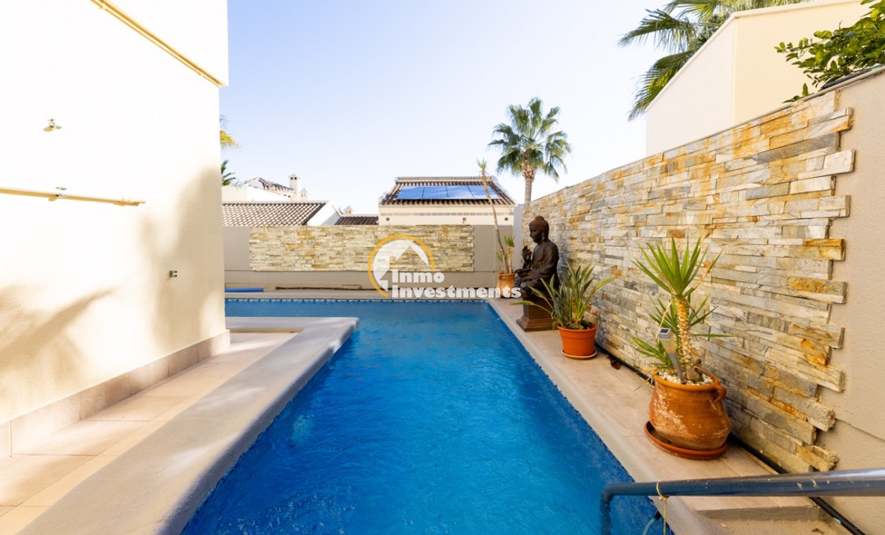 Resale - Villa - Las Ramblas - Las Ramblas Golf