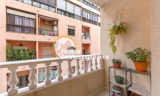 Gebrauchtimmobilien - Apartment - Torrevieja - Centro