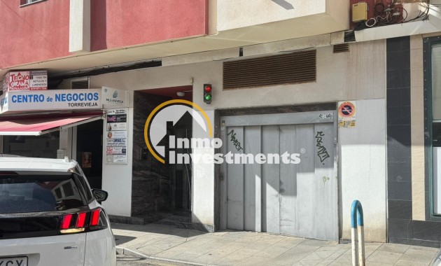 Resale - Garage - Torrevieja