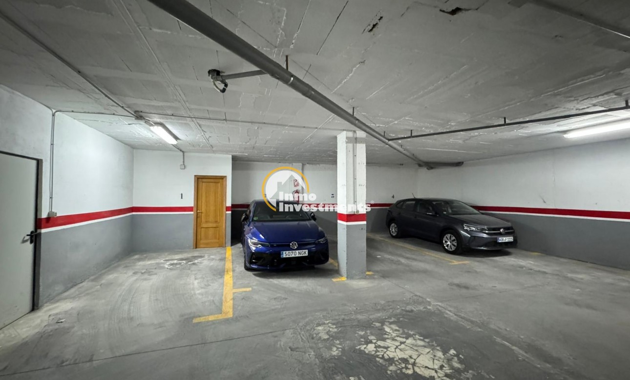 Resale - Garage - Torrevieja
