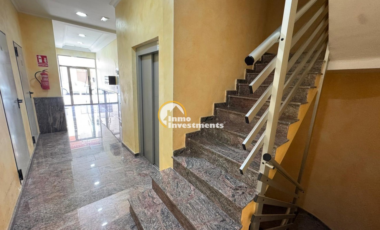 Resale - Garage - Torrevieja