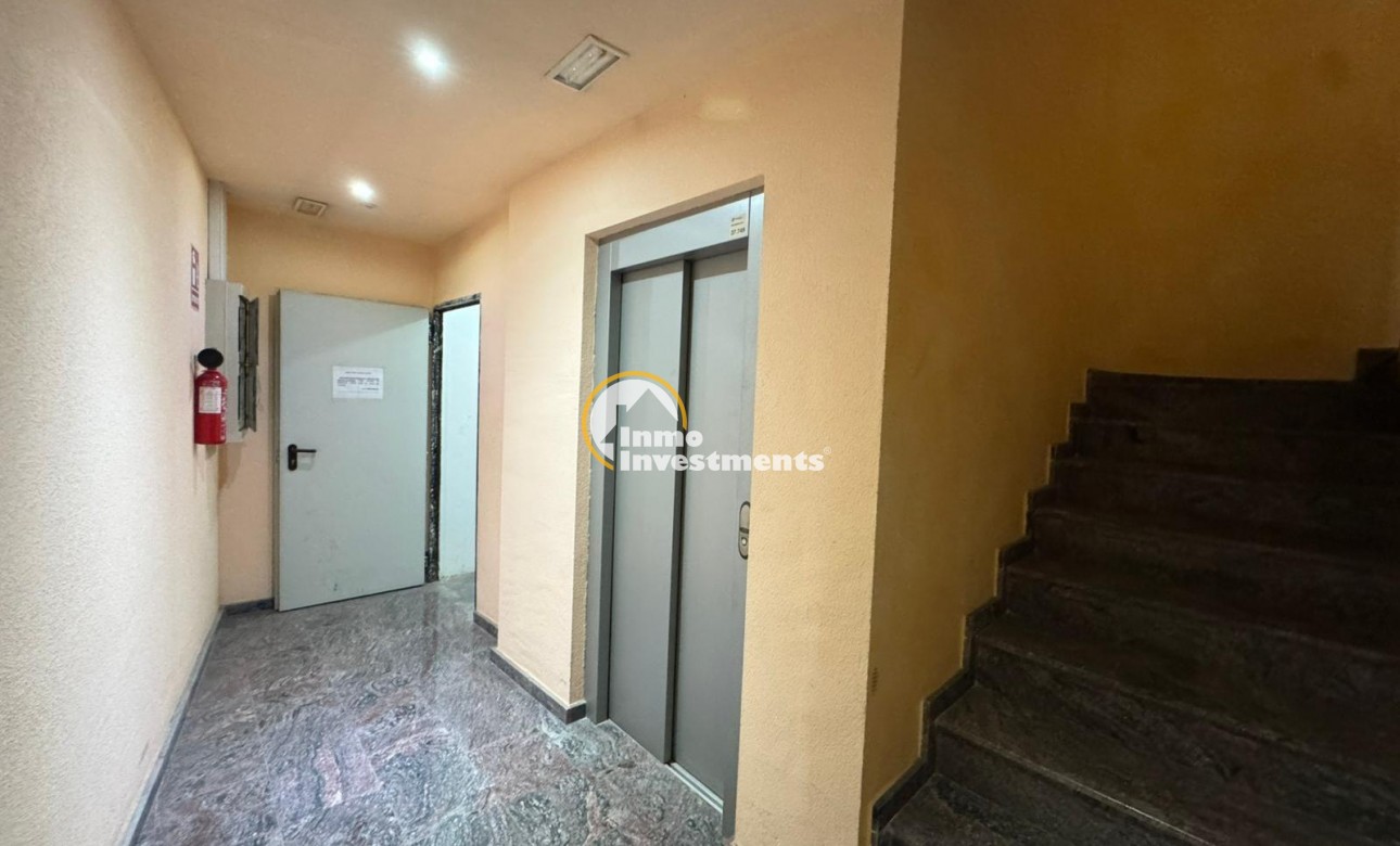 Resale - Garage - Torrevieja