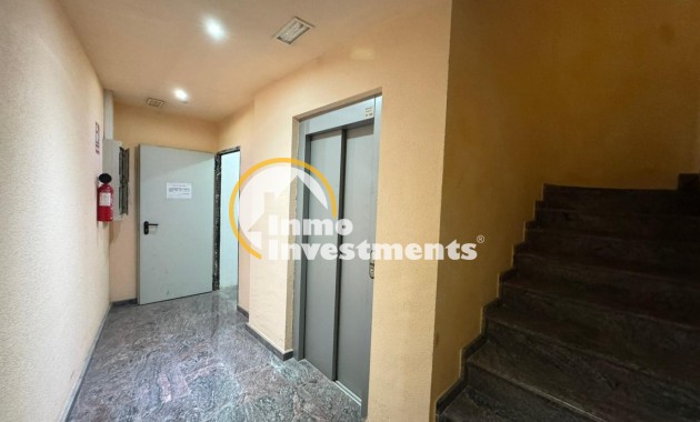 Resale - Garage - Torrevieja