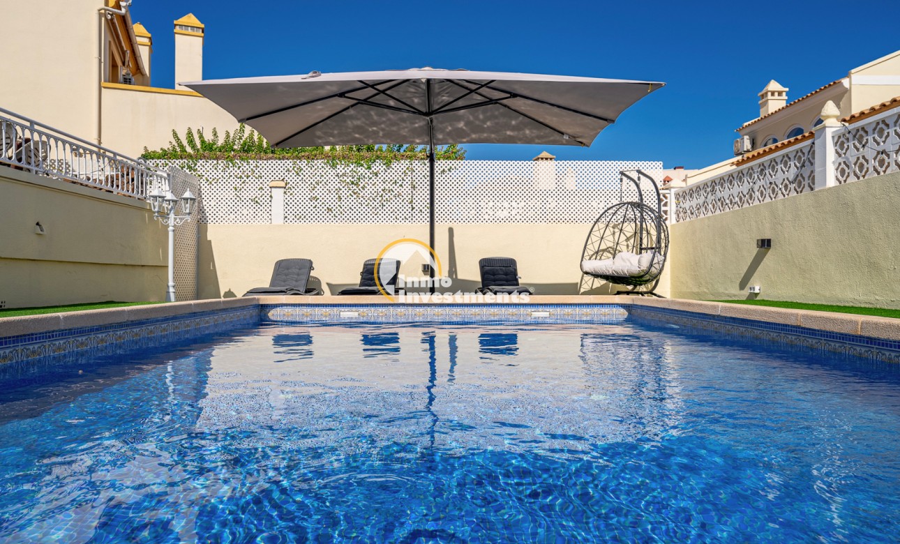 Alquiler vacacional - Chalet independiente - Playa Flamenca - Montilla