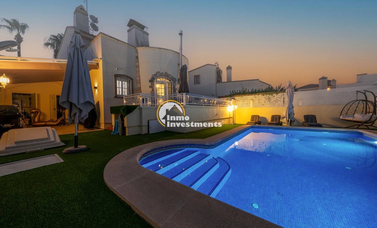 Alquiler vacacional - Chalet independiente - Playa Flamenca - Montilla