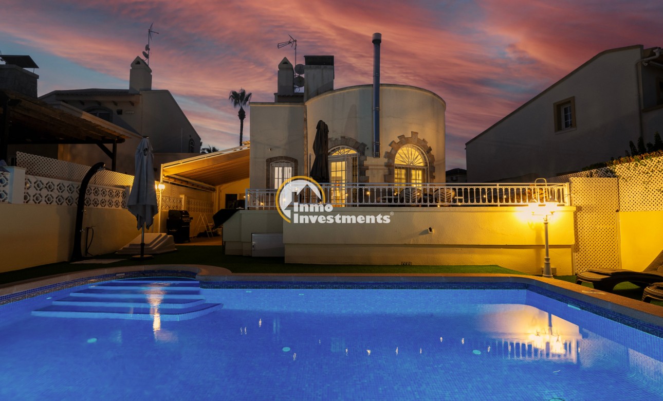 Alquiler vacacional - Chalet independiente - Playa Flamenca - Montilla