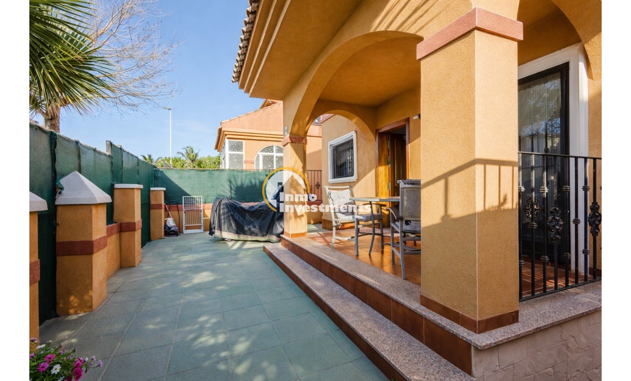 Till salu - Villa - Torrevieja - Aguas Nuevas