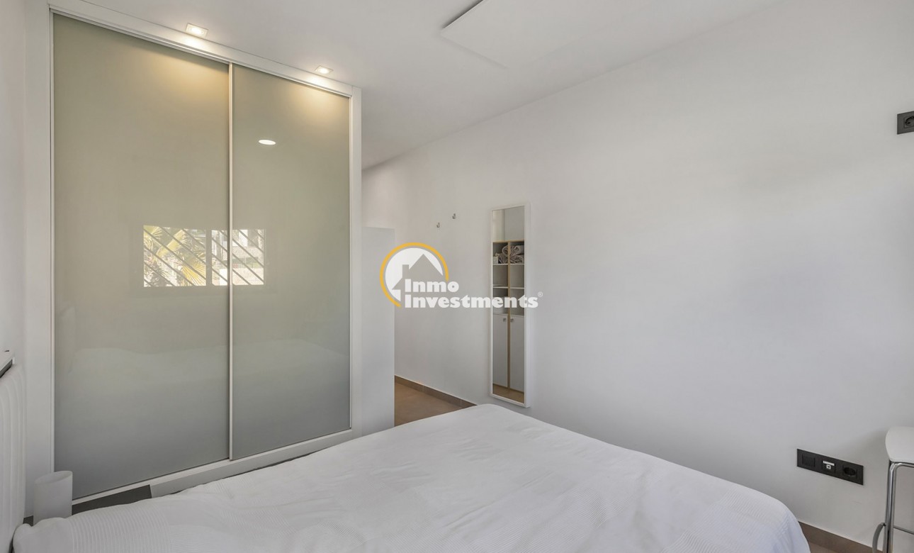 Resale - Apartment - Punta Prima