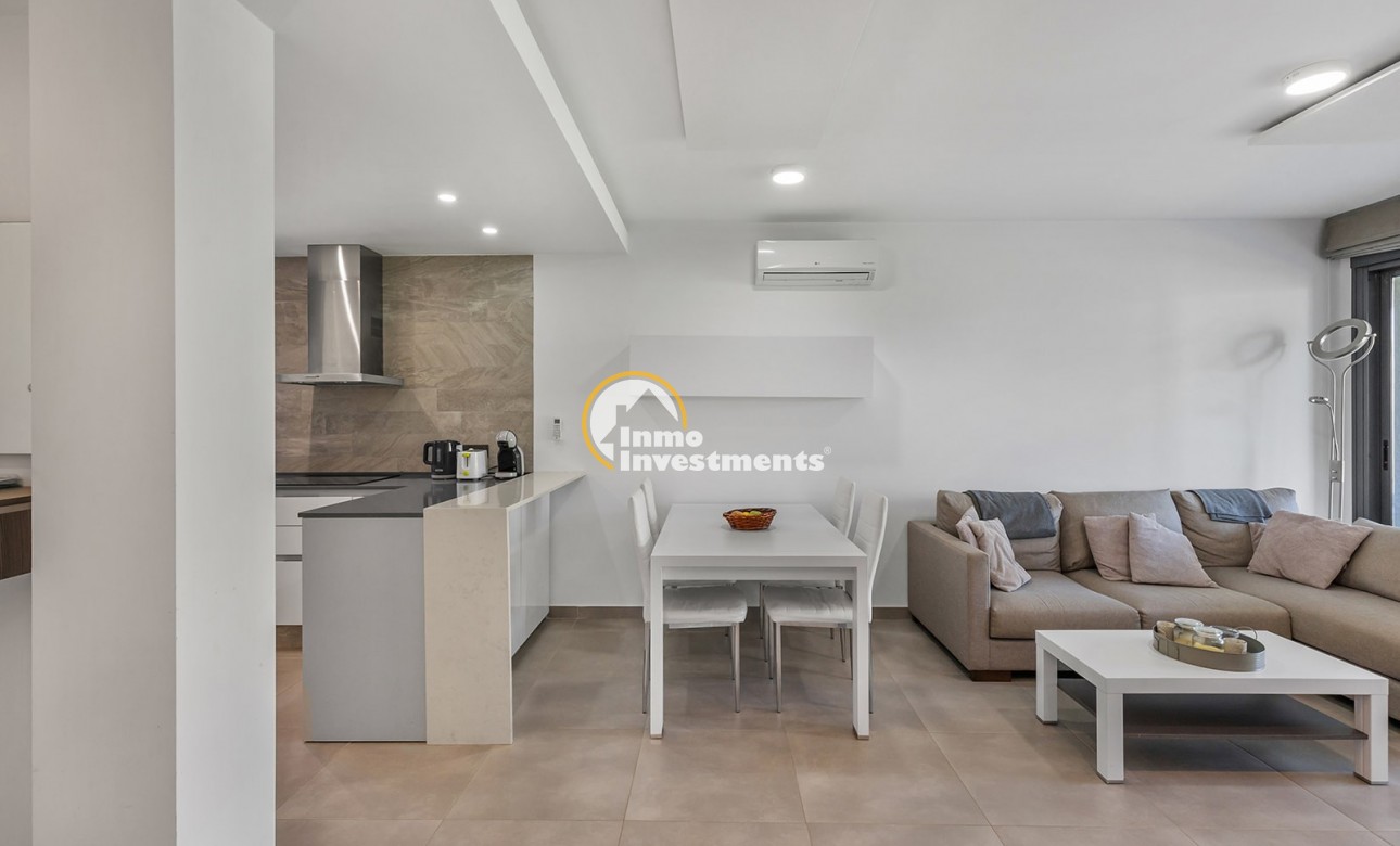 Resale - Apartment - Punta Prima