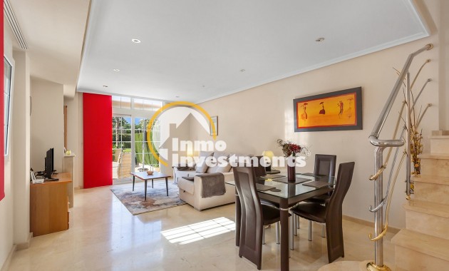 Resale - Semi detached villa - El Raso - El raso