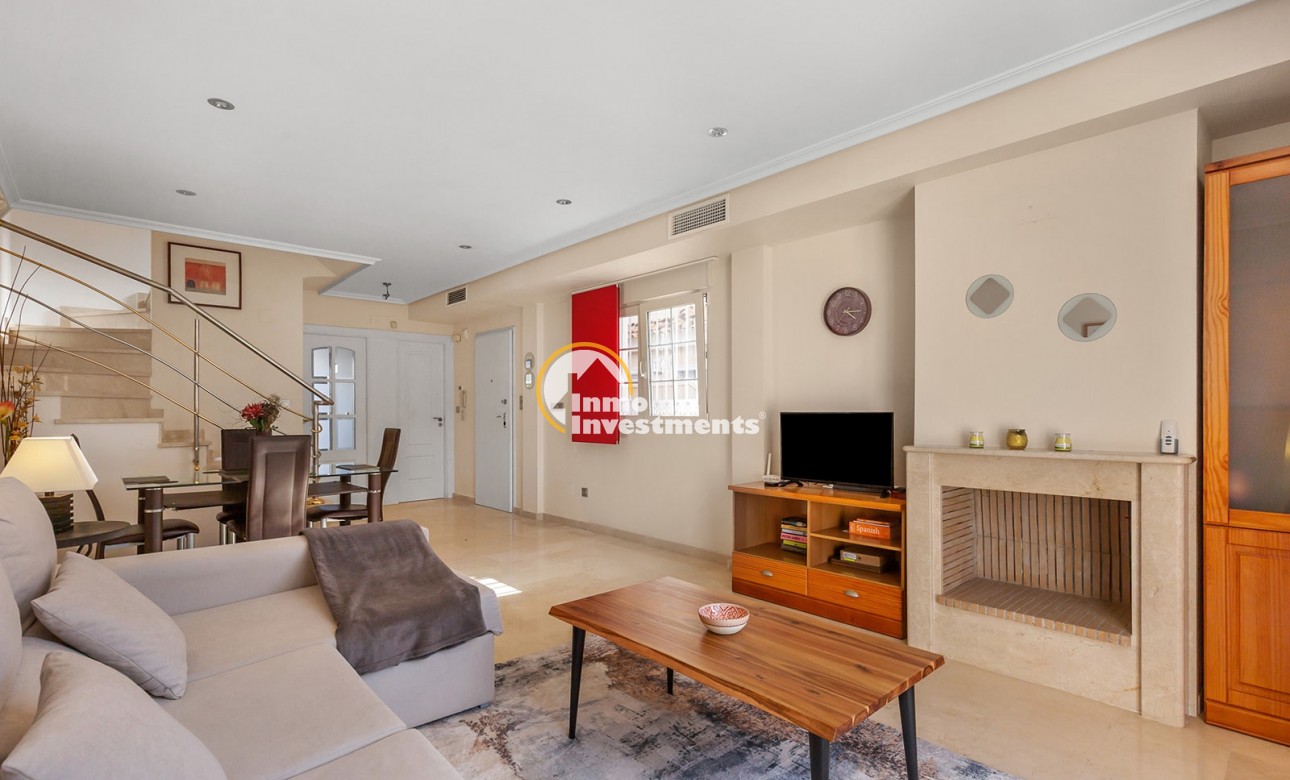 Resale - Semi detached villa - El Raso - El raso