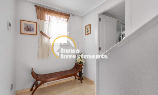 Resale - Semi detached villa - El Raso - El raso
