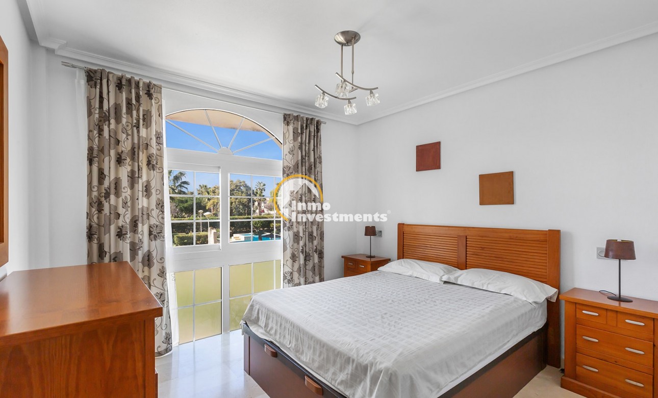 Resale - Semi detached villa - El Raso - El raso