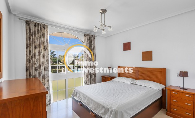 Resale - Semi detached villa - El Raso - El raso