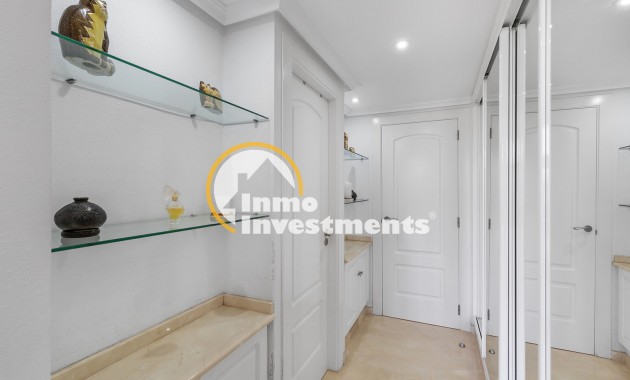 Resale - Semi detached villa - El Raso - El raso