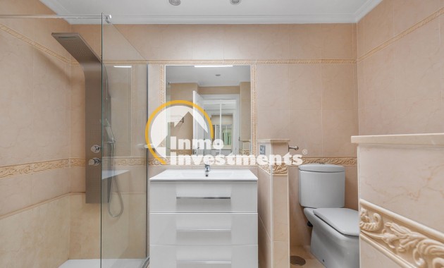 Resale - Semi detached villa - El Raso - El raso