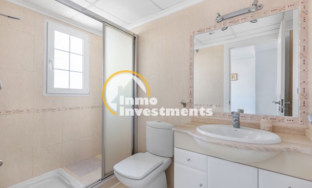 Resale - Semi detached villa - El Raso - El raso