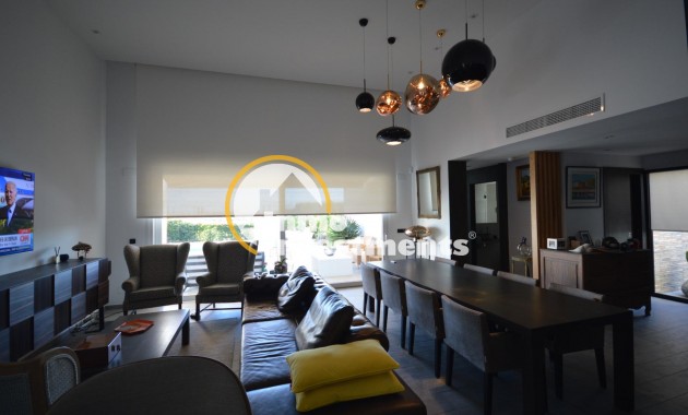 Bestaande bouw - Villa - Algorfa - La Finca