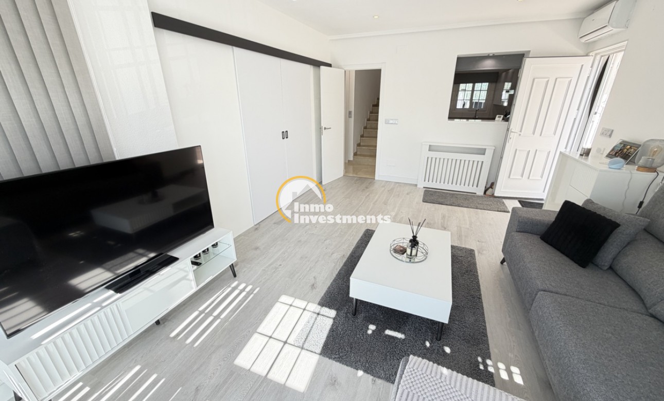 Bestaande bouw - Villa - Orihuela Costa - Los Dolses