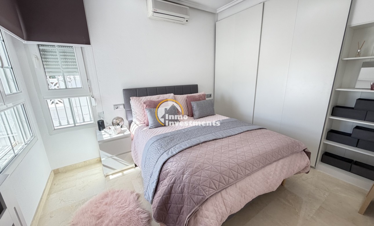 Bestaande bouw - Villa - Orihuela Costa - Los Dolses